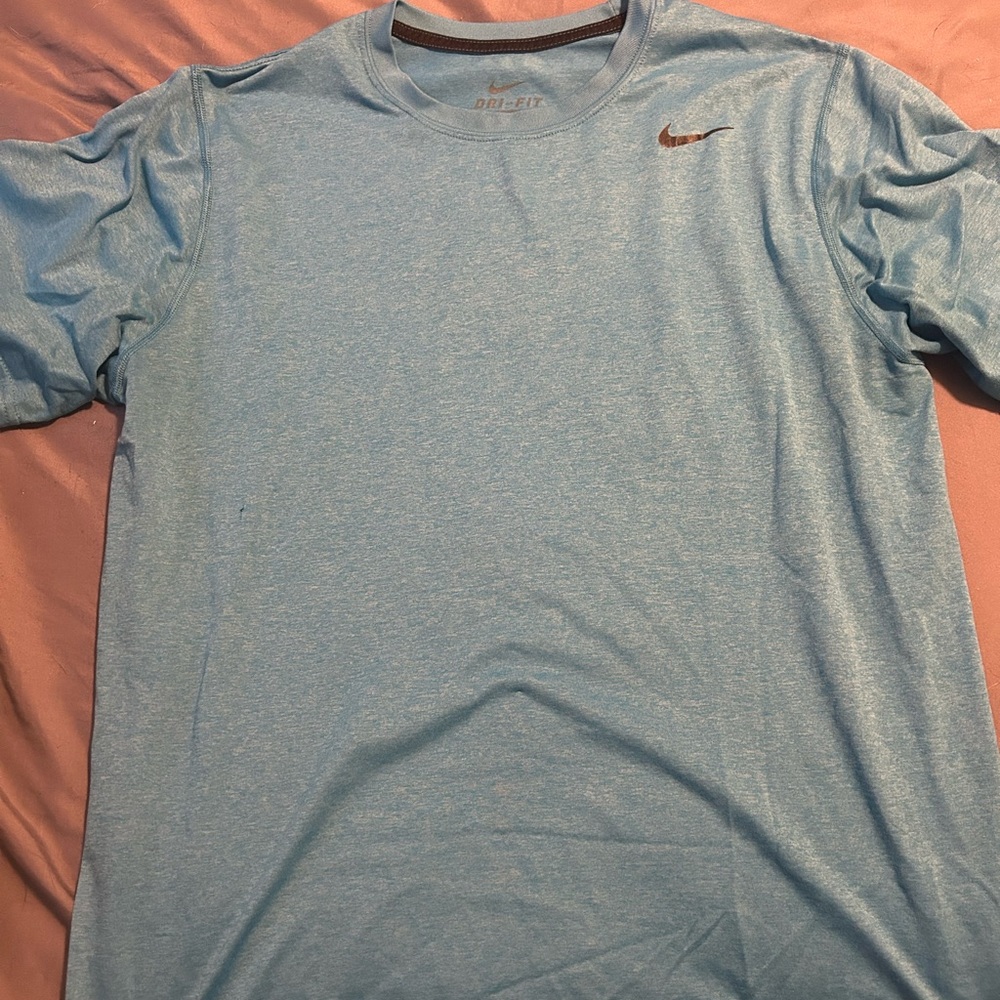 Nike Men's Light Blue Short Sleeve Tee